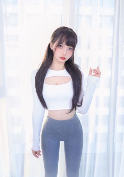 隔壁房间里有个日本女孩很开放_4K在线观看完整版