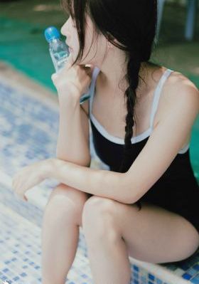 撕掉她的衣服 全光版_高清高清在线观看