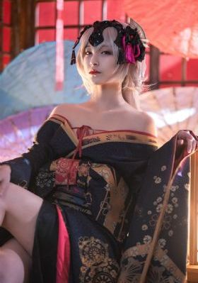 《漂亮的女邻居5》在线播放_BD英语完整版观看